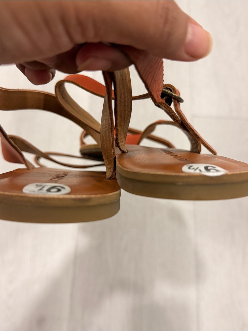 Lucky Brand Cognac Leather Strappy Flat Sandals Size 9.5 - Picture 5 of 5